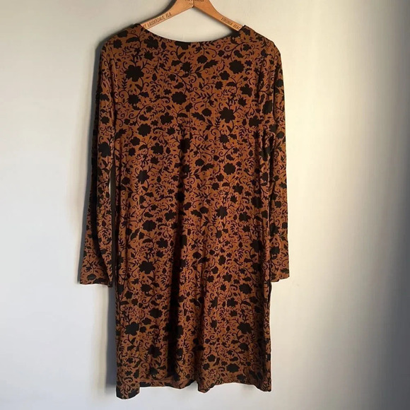 Garnet Hill Phoebe Brown Black Floral Button Front Knit Dress - Picture 3 of 11